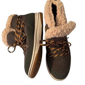 Womens Clarks Winter Boots UK 5.5 US 8 EU 39 Fleece-Lined Green & Brown